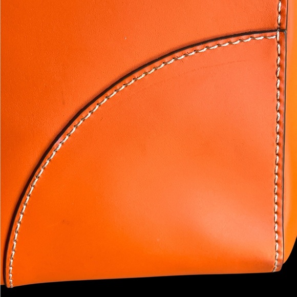 Dooney and Bourke Orange Leather Like New Bag - Picture 15 of 16